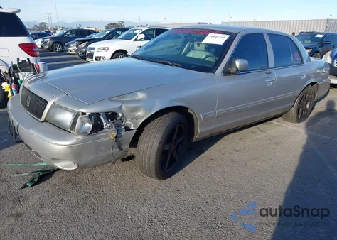 2004 Mercury Marauder z USA, uszkodzony, nr VIN 2MEHM79VX4X681868